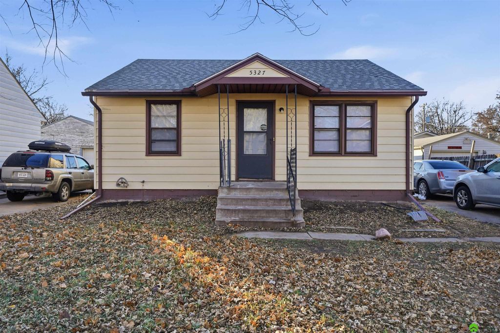 5327 Knox Street, Lincoln, NE 68504