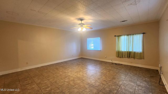 19 Shadow Lane, Natchez, MS 39120