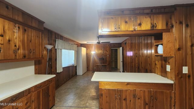 19 Shadow Lane, Natchez, MS 39120