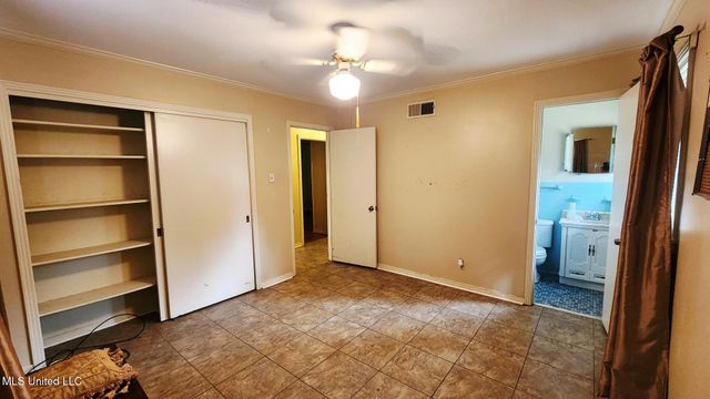 19 Shadow Lane, Natchez, MS 39120