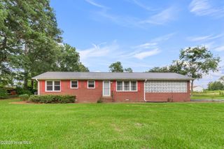 113 W Page Street, Teachey, NC 28464