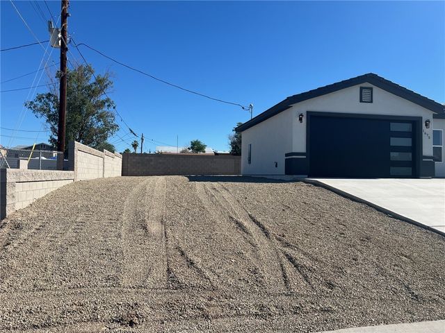 1675 Talc Road, Bullhead City, AZ 86442