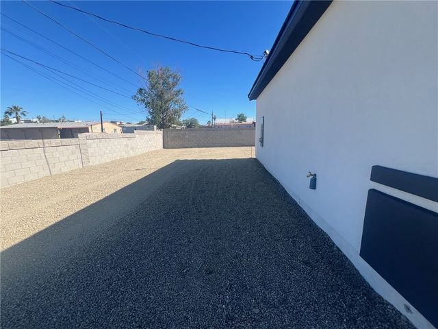 1675 Talc Road, Bullhead City, AZ 86442