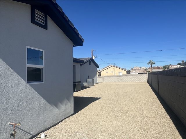 1675 Talc Road, Bullhead City, AZ 86442