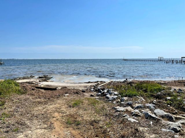 1804 Brooke Beach Drive, Navarre, FL 32566