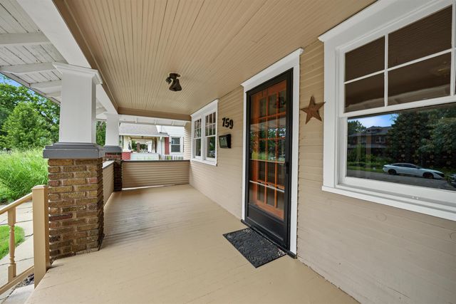 759 Highland Ave., Salina, KS 67401