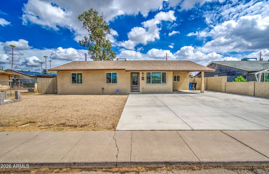 3245 N 43RD Avenue, Phoenix, AZ 85031 — photo 2