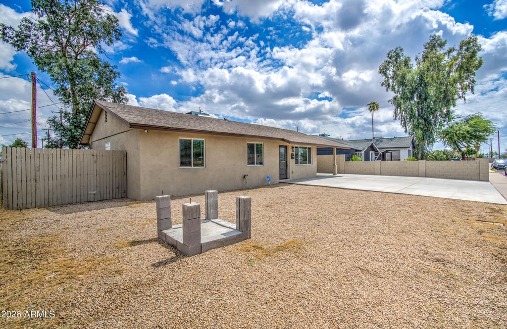 3245 N 43RD Avenue, Phoenix, AZ 85031 — photo 3