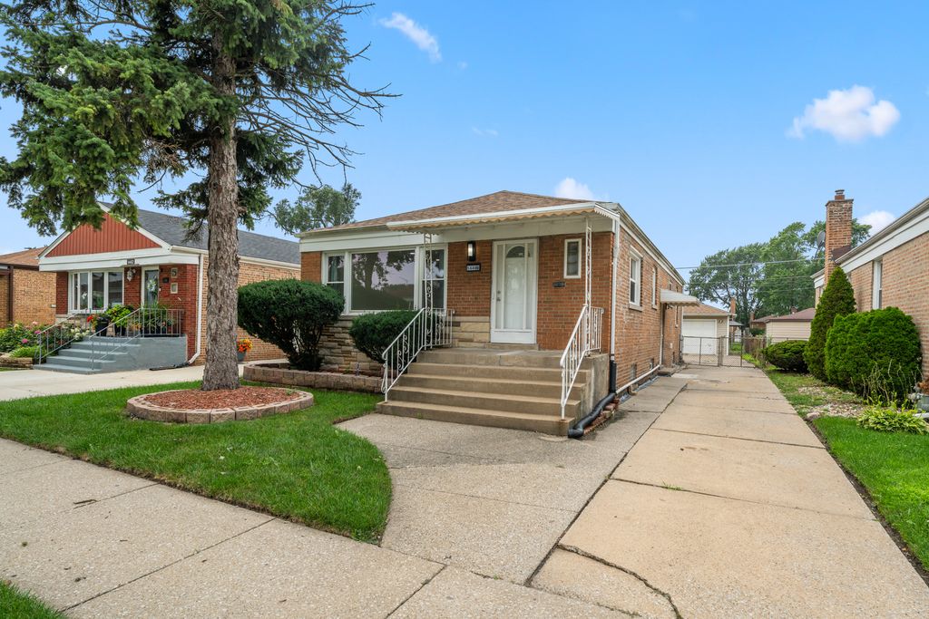 14408 S Hoxie Avenue, Burnham, IL 60633