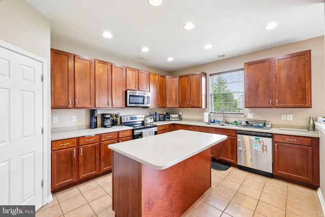 551 HIDDEN STREAM CT, Westminster, MD 21158
