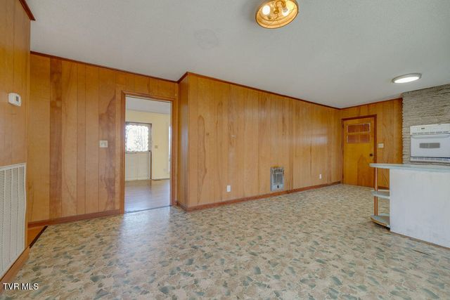 113 Sunny Acres, Elizabethton, TN 37643