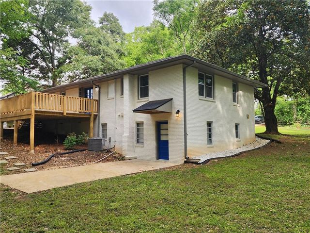 718 Springlake Road, Lawrenceville, GA 30045