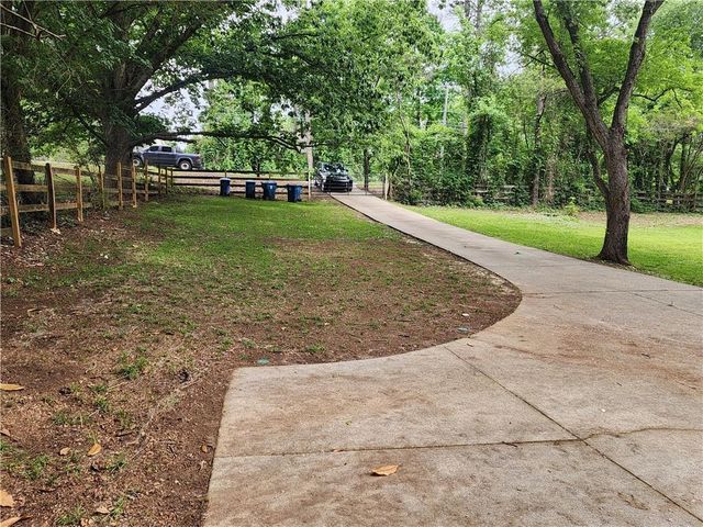 718 Springlake Road, Lawrenceville, GA 30045