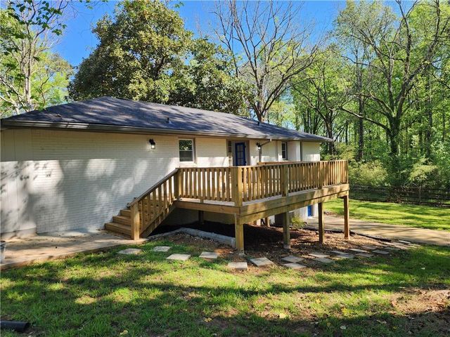 718 Springlake Road, Lawrenceville, GA 30045