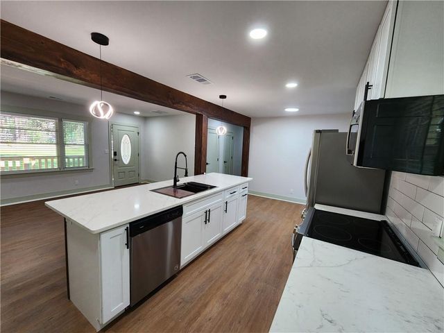718 Springlake Road, Lawrenceville, GA 30045