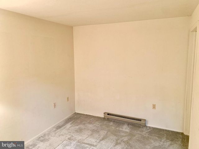 13 SUNRISE DR, Hamburg, PA 19526