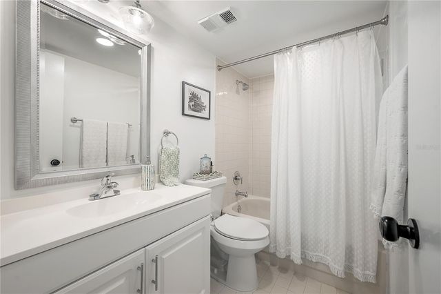 2424 W TAMPA BAY BOULEVARD M104, Tampa, FL 33607