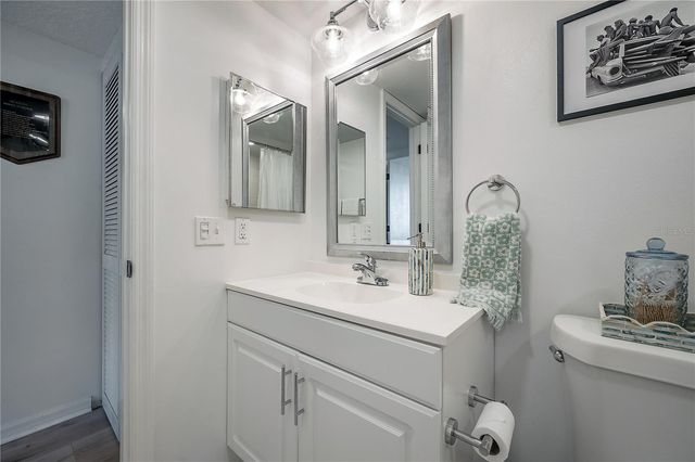 2424 W TAMPA BAY BOULEVARD M104, Tampa, FL 33607