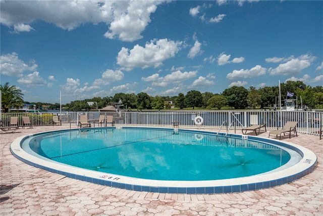 2424 W TAMPA BAY BOULEVARD M104, Tampa, FL 33607
