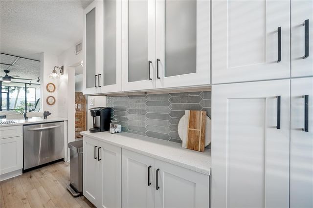 2424 W TAMPA BAY BOULEVARD M104, Tampa, FL 33607
