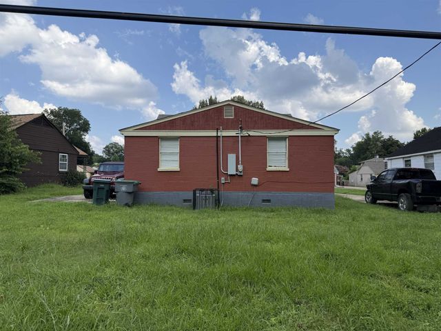 1561 W DIANNE CIR, Memphis, TN 38114