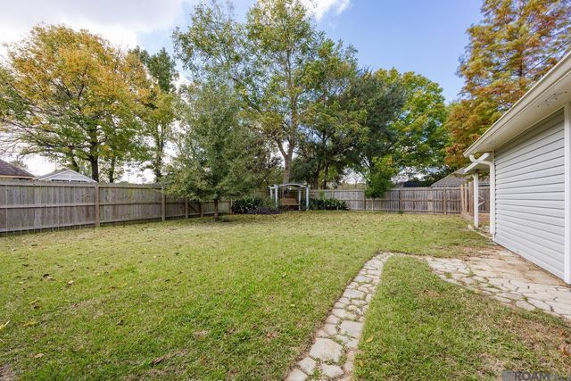 5144 Perthshire Dr, Baton Rouge, LA 70817