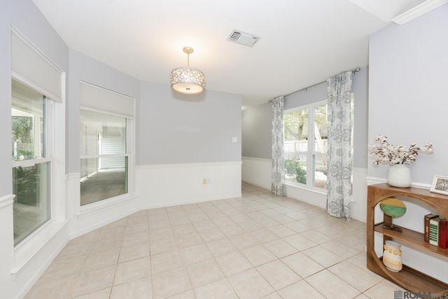 5144 Perthshire Dr, Baton Rouge, LA 70817