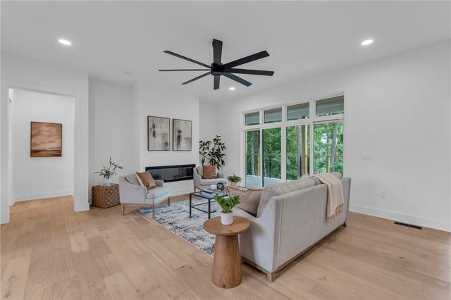 12 Jones Kelley Road, Travelers Rest, SC 29690
