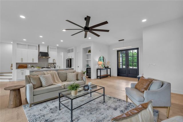 12 Jones Kelley Road, Travelers Rest, SC 29690