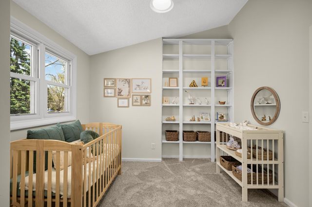 783 Berwood Avenue, Vadnais Heights, MN 55127