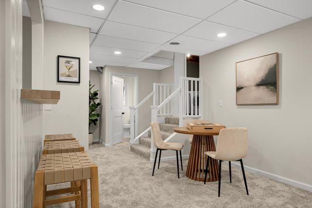 783 Berwood Avenue, Vadnais Heights, MN 55127