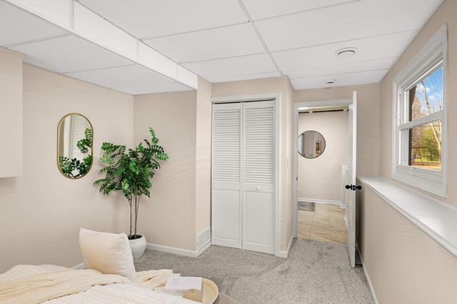 783 Berwood Avenue, Vadnais Heights, MN 55127