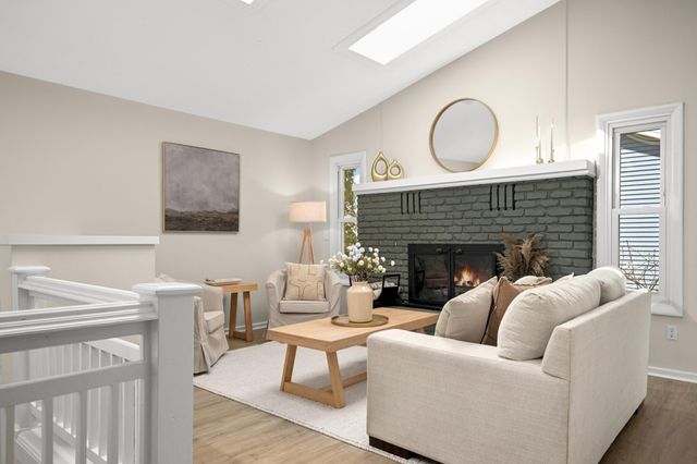 783 Berwood Avenue, Vadnais Heights, MN 55127