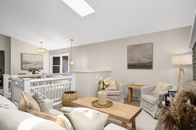 783 Berwood Avenue, Vadnais Heights, MN 55127