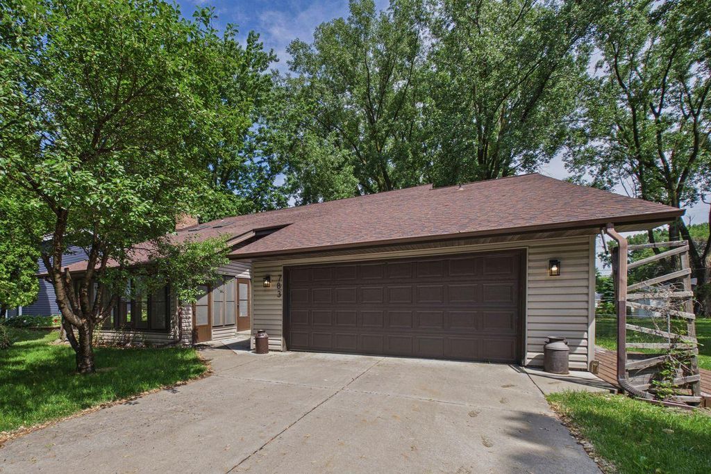 783 Berwood Avenue, Vadnais Heights, MN 55127 — photo 2
