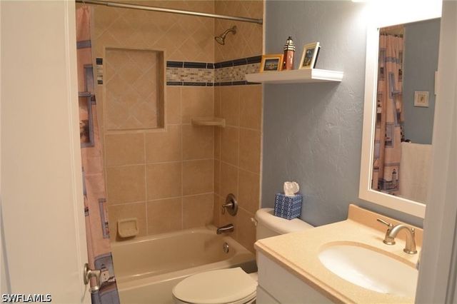 74 2nd ST, Bonita Springs, FL 34134