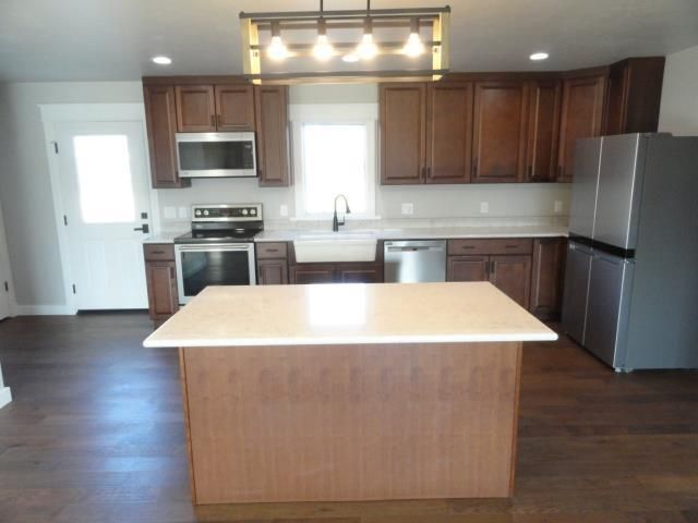 N8568 Seward Dr, Berlin, WI 54923