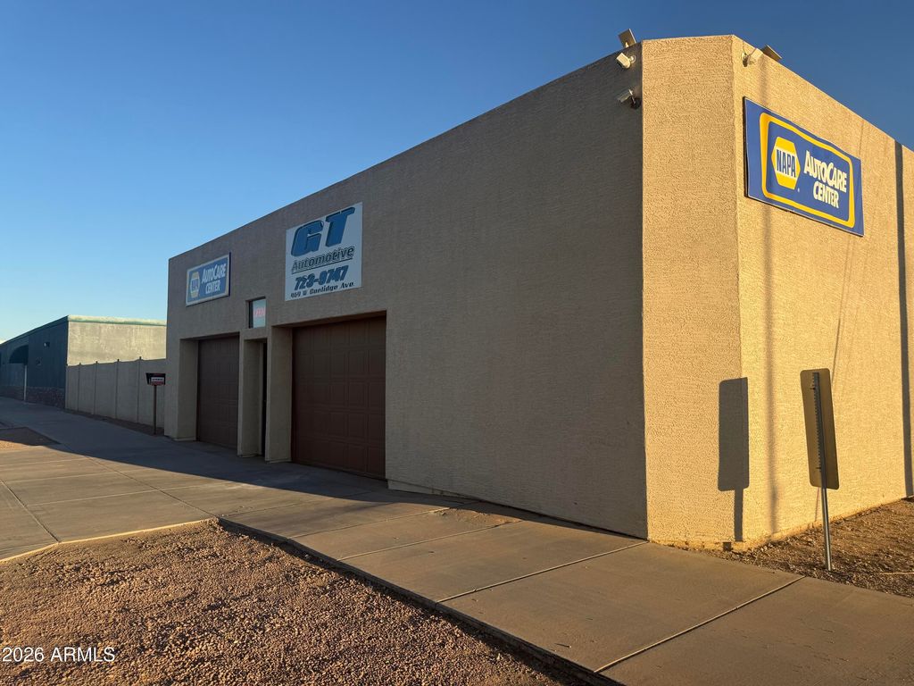 469 W COOLIDGE Avenue, Coolidge, AZ 85128 — photo 2