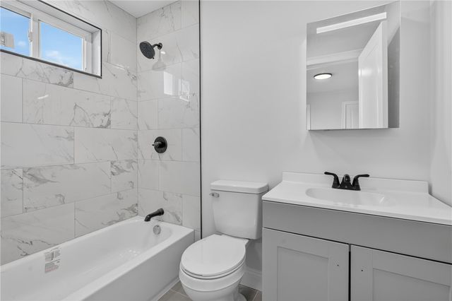 126 Johnson Street, Providence, RI 02905