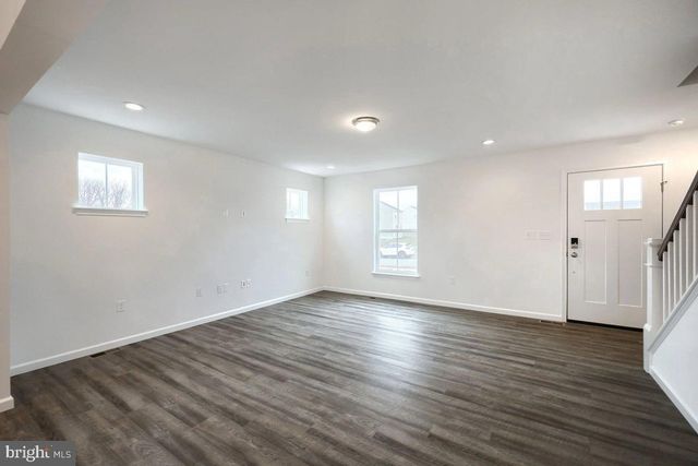 6324 LIAM, Spring Grove, PA 17362