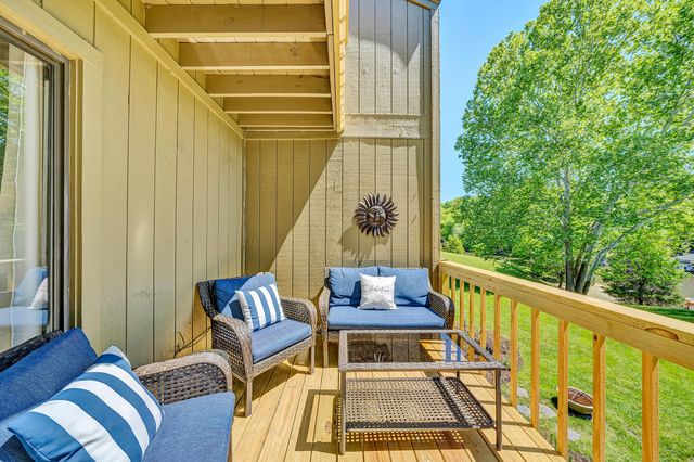 501 Harbor Ridge DR, Goodview, VA 24095