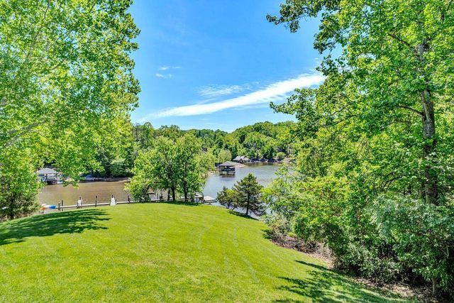 501 Harbor Ridge DR, Goodview, VA 24095