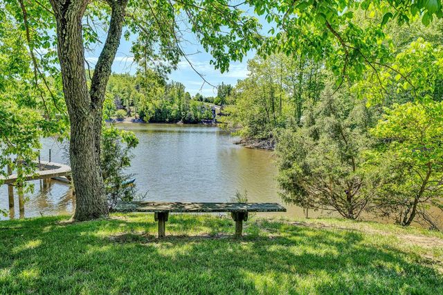 501 Harbor Ridge DR, Goodview, VA 24095