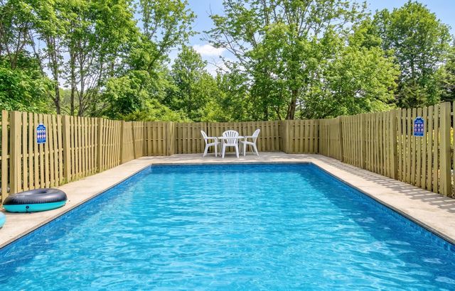 501 Harbor Ridge DR, Goodview, VA 24095