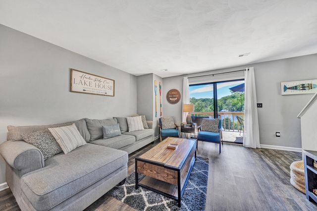 501 Harbor Ridge DR, Goodview, VA 24095