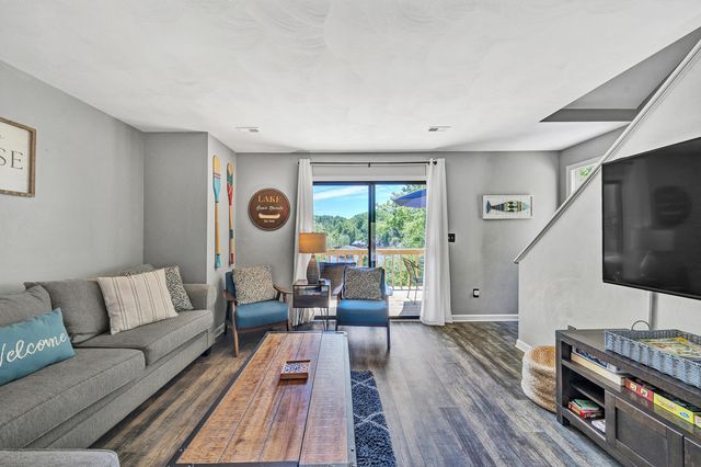 501 Harbor Ridge DR, Goodview, VA 24095