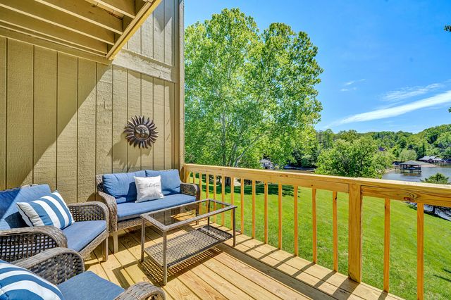 501 Harbor Ridge DR, Goodview, VA 24095