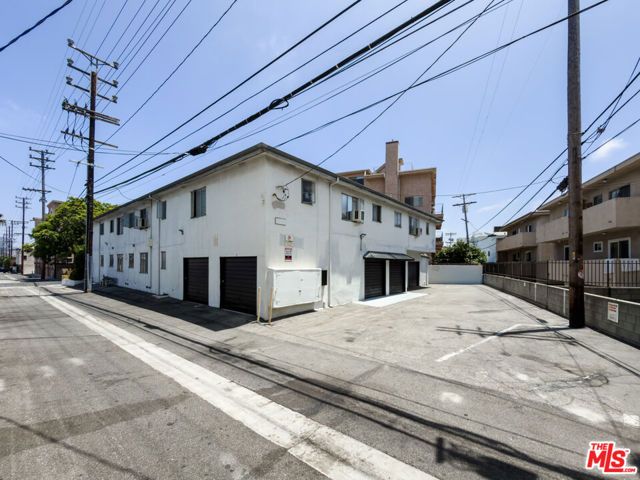 1815 Greenfield Avenue, Los Angeles, CA 90025