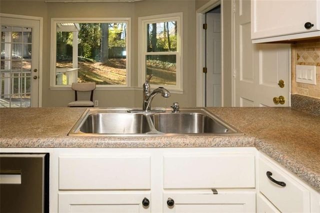 151 Lakeside NW Drive, Kennesaw, GA 30144