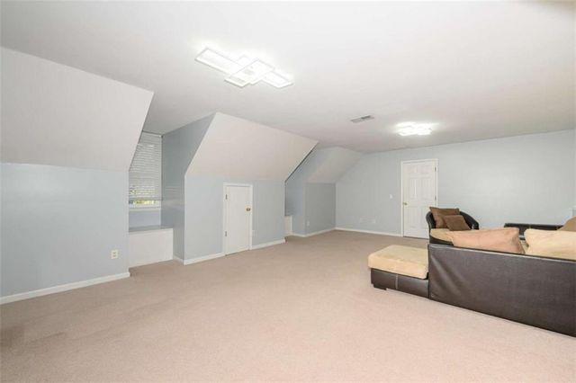 151 Lakeside NW Drive, Kennesaw, GA 30144